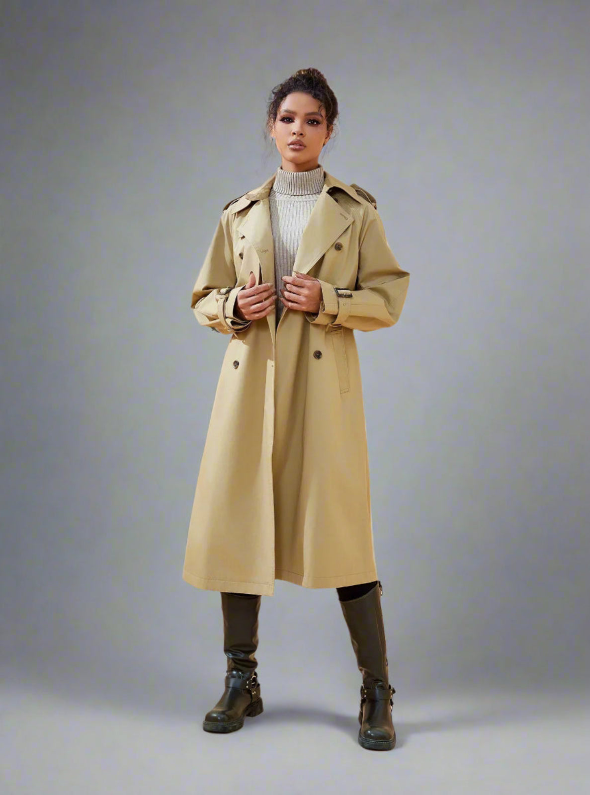 Woman wearing a beige trench coat
