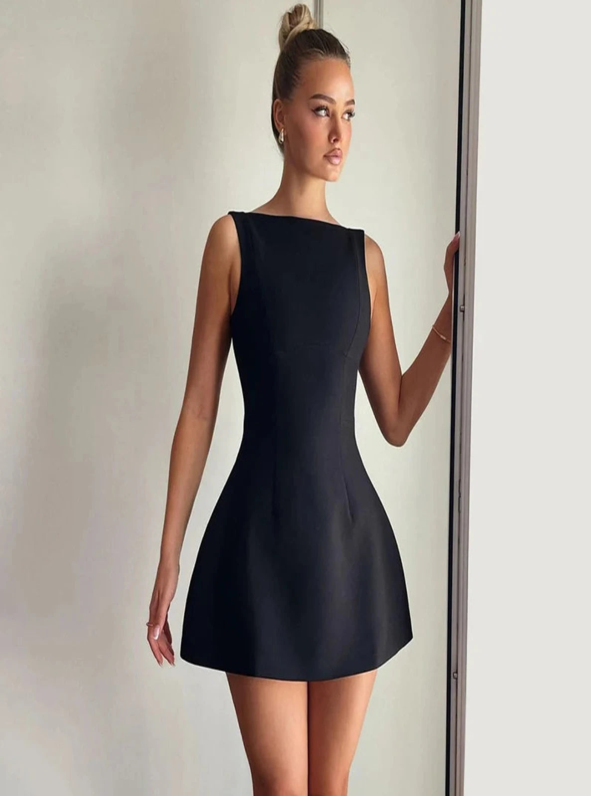 Slim Fit Backless Mini Dress