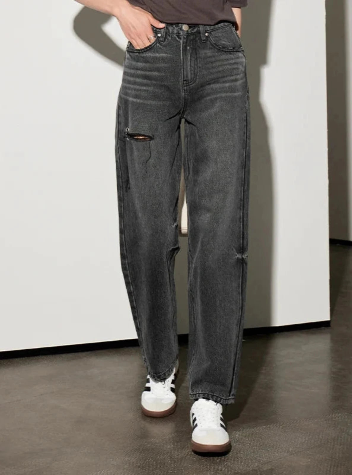 High Rise Straight Fit Jeans